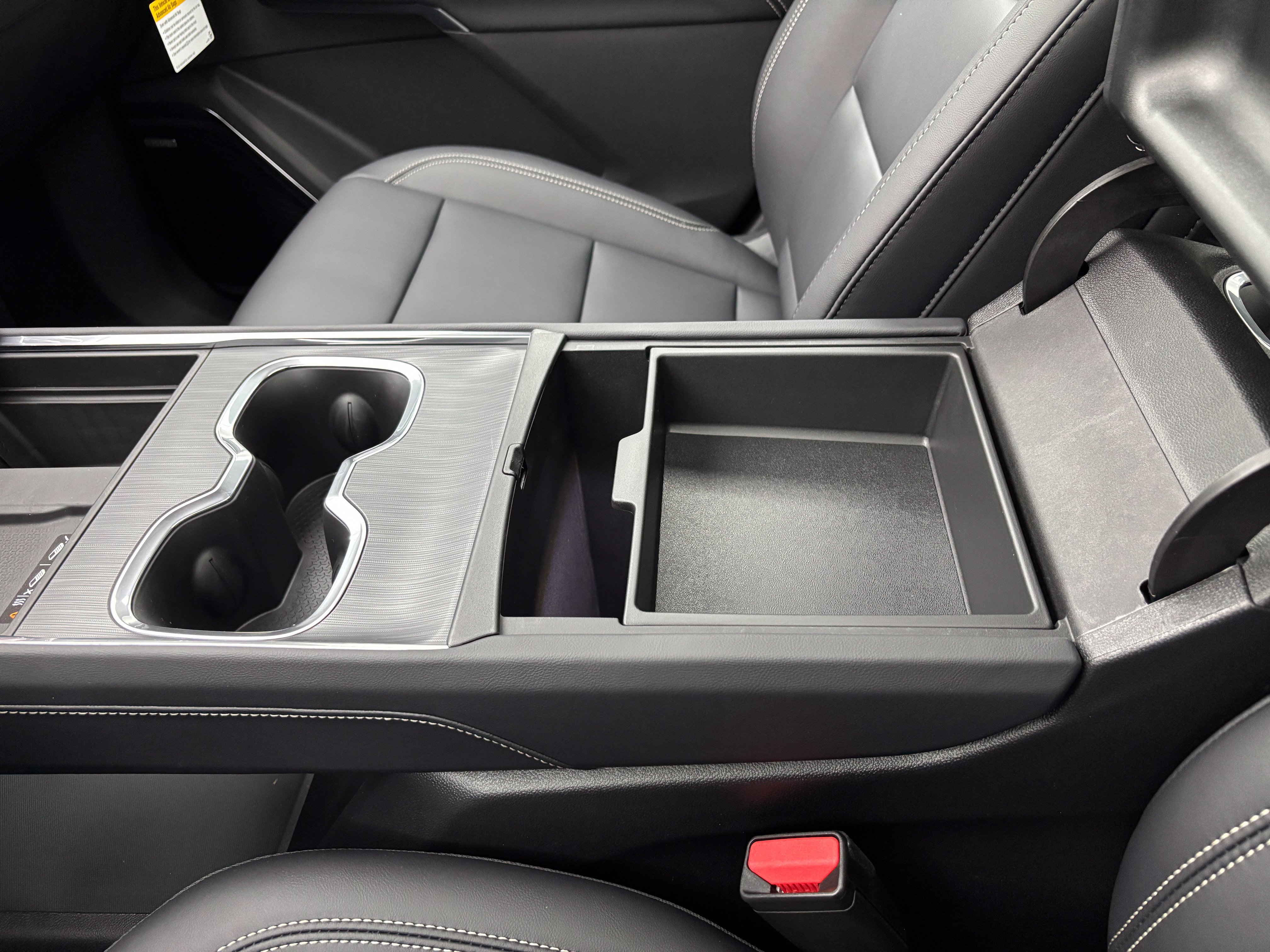 New 2027 GMC Acadia Elevation w/ Elevation Premium Package AWD/4WD image 35