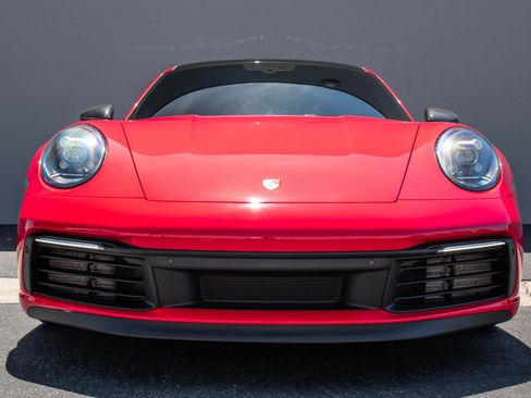 Used 2021 Porsche 911 Carrera S image 4