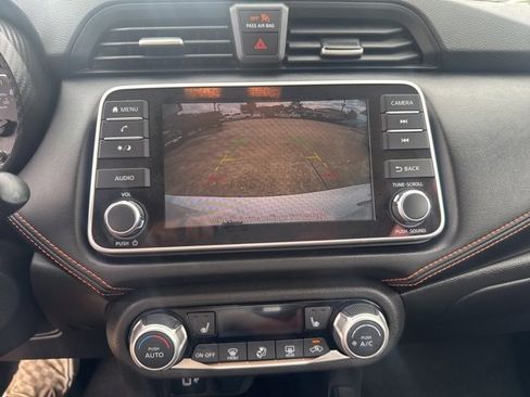 Used 2020 Nissan Versa SR w/ Convenience Package image 23