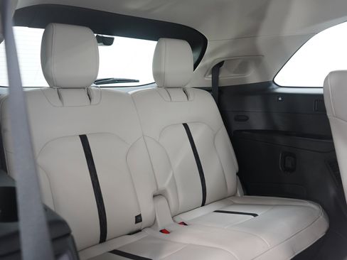 Certified 2025 MAZDA CX-90 3.3 Turbo S w/ Premium Plus image 13