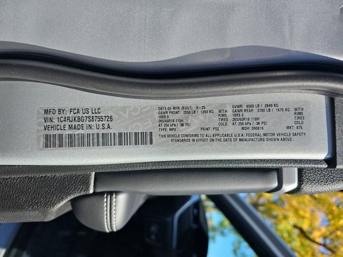 New 2025 Jeep Grand Cherokee L Limited w/ Trailer Tow Package image 37