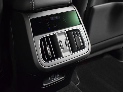 New 2025 Maserati Grecale Modena image 20