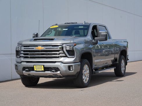 Certified 2025 Chevrolet Silverado 3500 High Country w/ High Country Premium Package AWD/4WD image 7