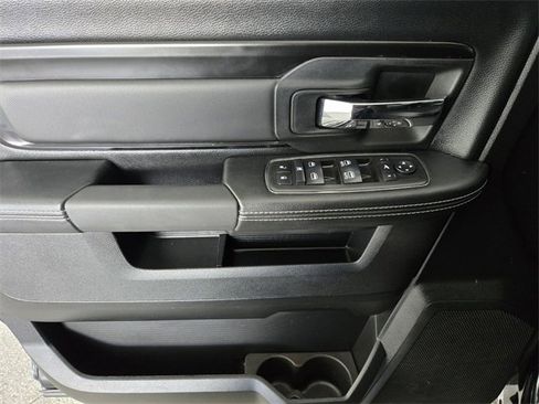 Used 2018 RAM 1500 Rebel w/ Luxury Group image 19