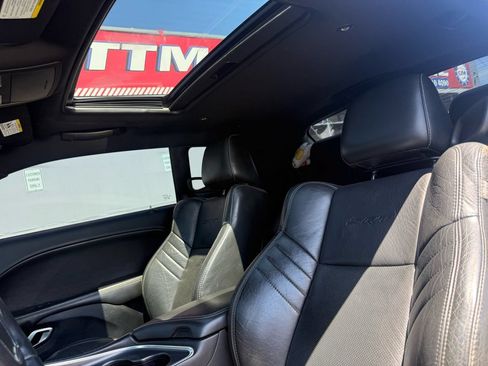 Used 2015 Dodge Challenger SRT w/ Technology Group RWD image 18
