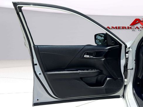 Used 2013 Honda Accord Sport image 18