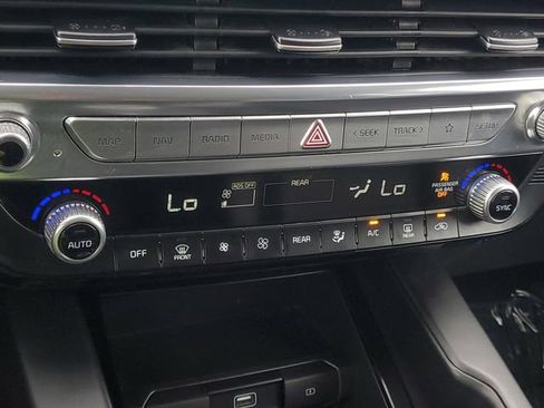 Used 2022 Kia Telluride LX AWD/4WD image 28