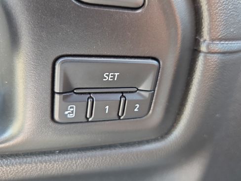 Certified 2021 GMC Sierra 1500 SLT w/ SLT Premium Package AWD/4WD image 28