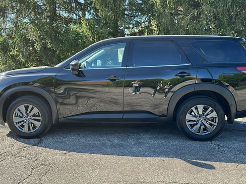 Certified 2023 Nissan Pathfinder S image 26