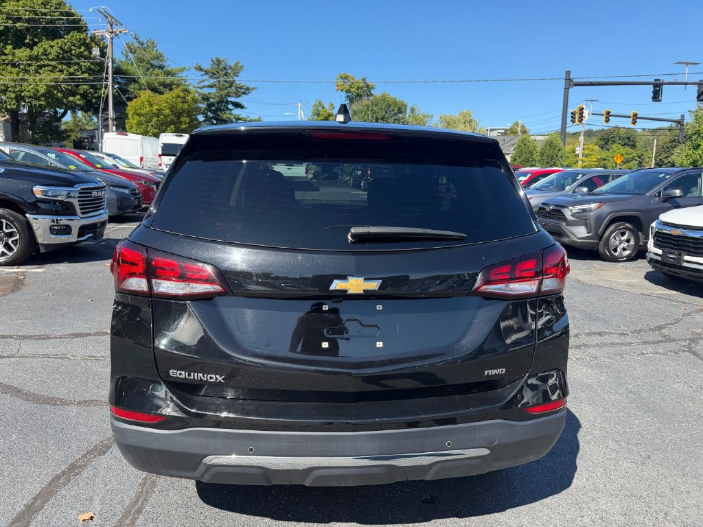 Used 2024 Chevrolet Equinox LT AWD/4WD image 4