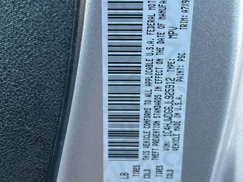 Used 2018 Jeep Wrangler Unlimited Sport S image 28