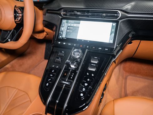 New 2026 Aston Martin V8 Vantage S image 21