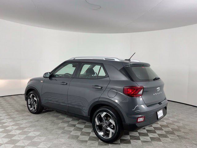 Used 2026 Hyundai Venue SEL FWD image 7