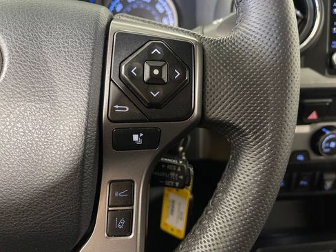 Certified 2020 Toyota Tacoma SR5 RWD image 27