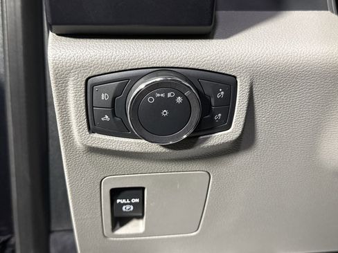 Used 2018 Ford F150 XL w/ Equipment Group 101A Mid image 13