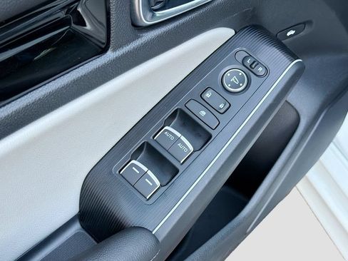 Used 2025 Honda Civic Sport image 18