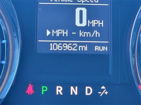 Used 2014 Chrysler Town & Country Touring image 38