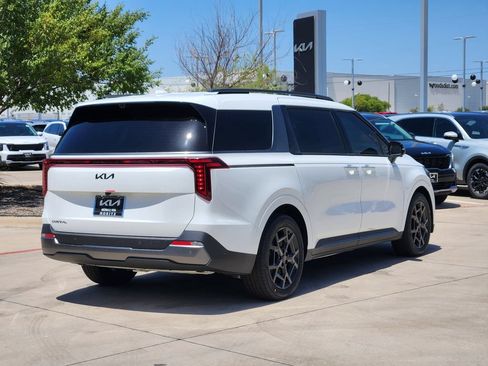 New 2026 Kia Carnival SX Prestige FWD image 5
