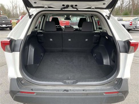 Used 2024 Toyota RAV4 LE image 13
