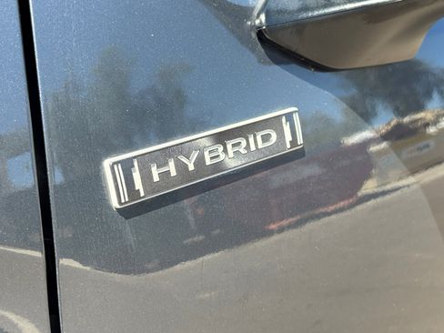 Used 2025 Subaru Forester Touring image 21