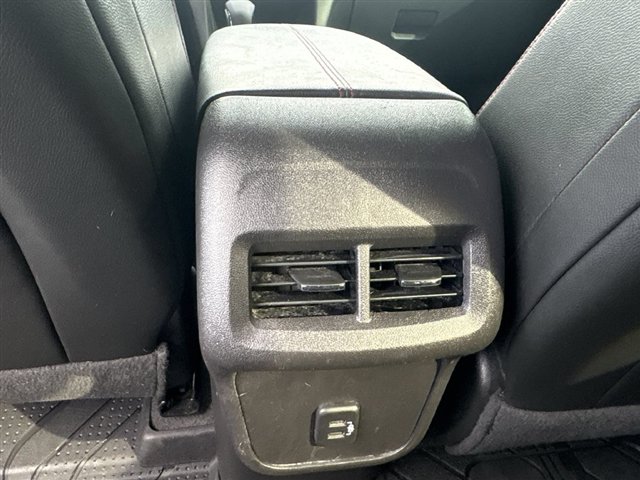 Certified 2024 Chevrolet Equinox RS w/ LPO, Floor Liner Package FWD image 20