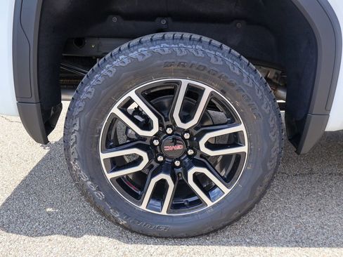 New 2026 GMC Sierra 1500 AT4 AWD/4WD image 34