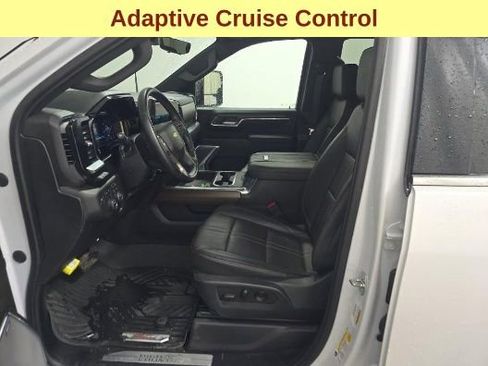 Used 2024 Chevrolet Silverado 2500 High Country w/ Technology Package image 10