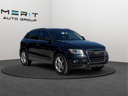 Used 2017 Audi Q5 2.0T Premium image 1