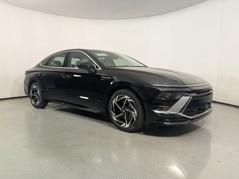 New 2026 Hyundai Sonata SEL image 1