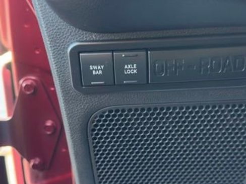 Used 2012 Jeep Wrangler Unlimited Rubicon w/ Connectivity Group image 10