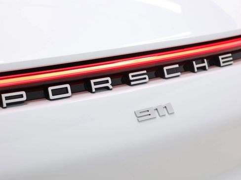 Used 2022 Porsche 911 Carrera image 66