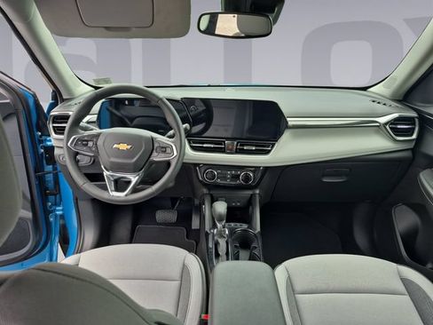 Used 2026 Chevrolet TrailBlazer LT w/ Convenience Package AWD/4WD image 12