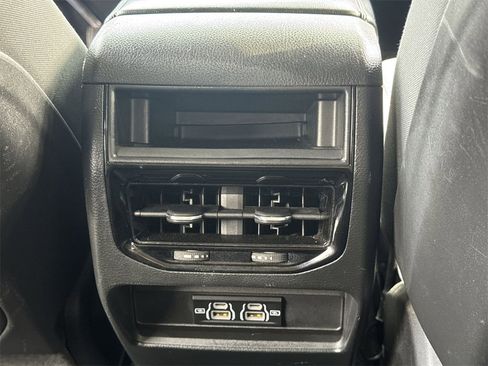 Certified 2024 Jeep Grand Cherokee Laredo image 22