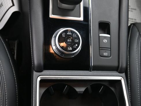 Used 2023 Mitsubishi Outlander SE AWD/4WD image 23
