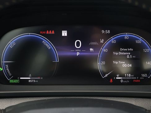 Used 2024 Toyota Crown AWD/4WD image 19