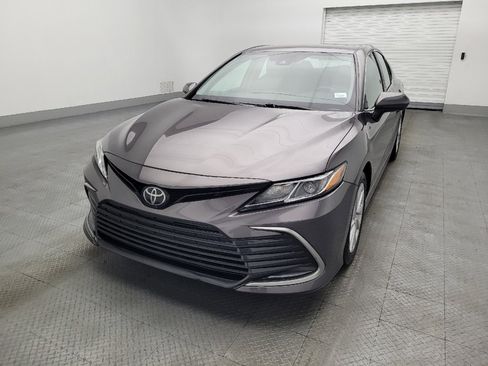 Used 2022 Toyota Camry LE image 15