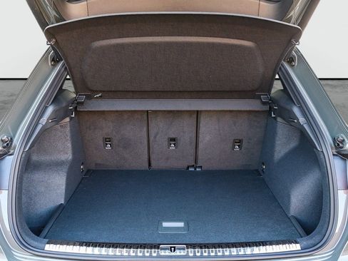 New 2025 Audi Q3 2.0T Premium image 24