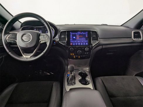 Used 2021 Jeep Grand Cherokee Laredo X image 14