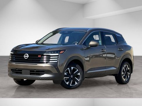 Used 2025 Nissan Kicks SR FWD image 2