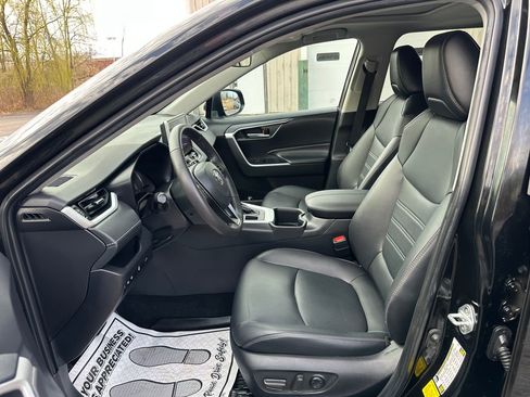 Used 2023 Toyota RAV4 XLE Premium AWD/4WD image 22