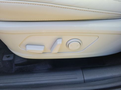 Certified 2025 Kia Sorento X-Line EX AWD/4WD image 23