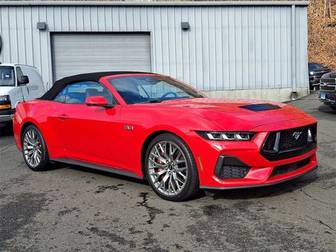 Certified 2024 Ford Mustang GT Premium image 28