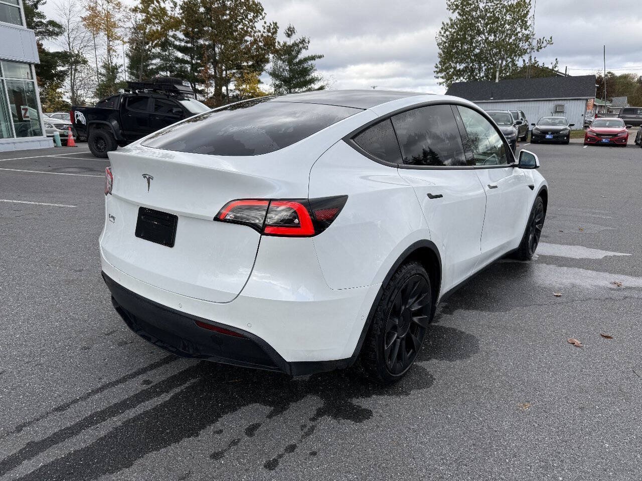 Used 2021 Tesla Model Y Long Range AWD/4WD image 7