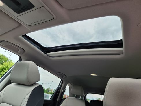 Used 2023 Honda CR-V EX image 15