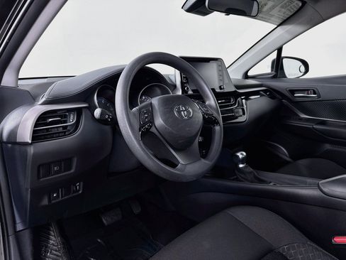 Certified 2021 Toyota C-HR LE FWD image 9
