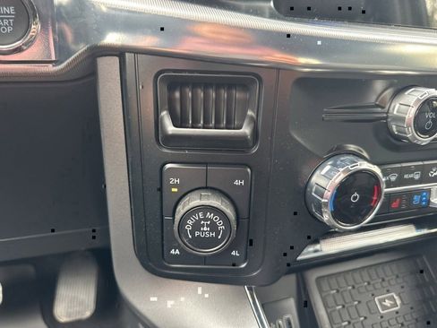 New 2025 Ford F150 Lariat w/ Equipment Group 501A Mid image 61