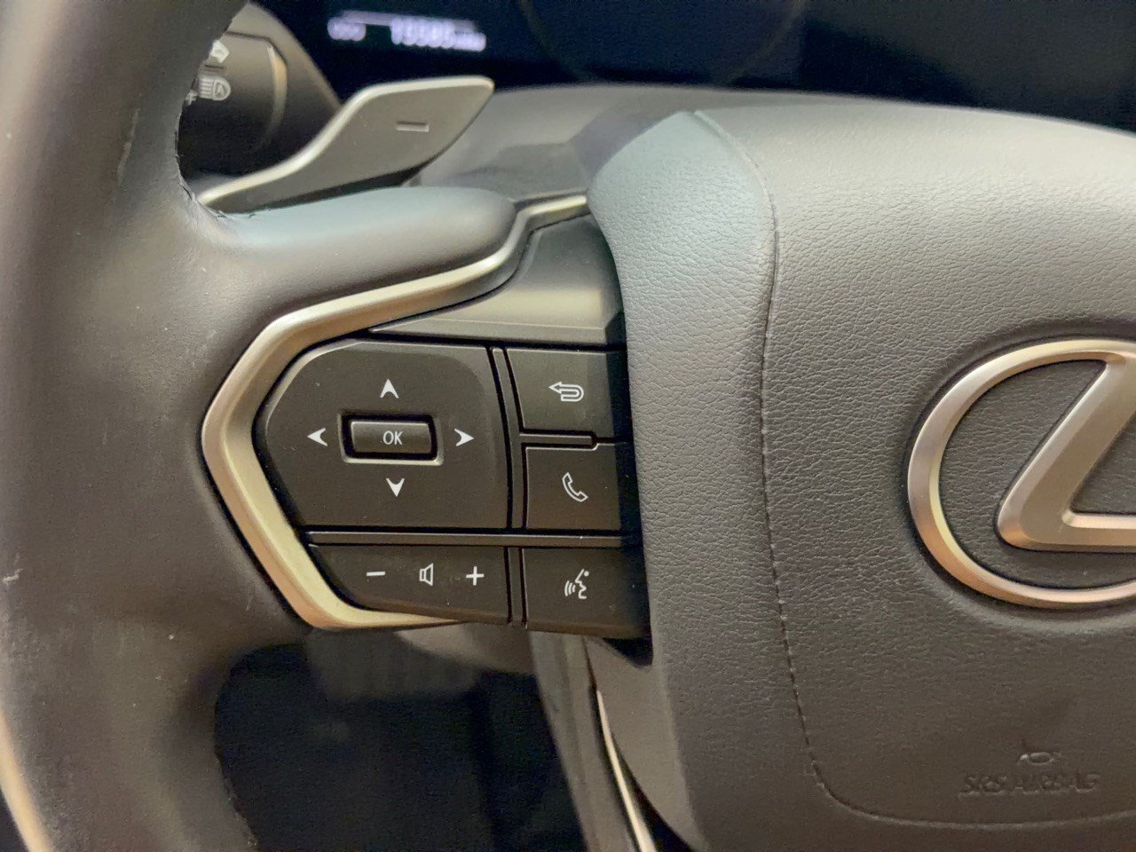 Used 2024 Lexus NX 250 FWD w/ Towing Package (2000 Lbs) image 18
