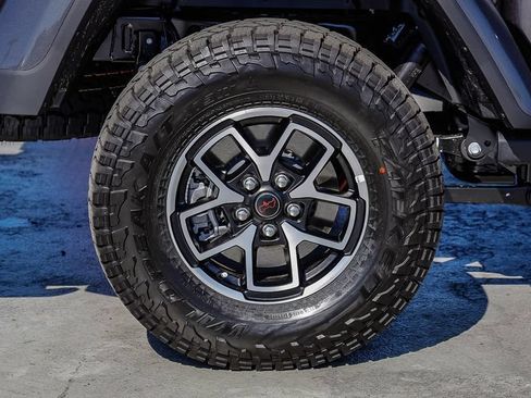 New 2026 Jeep Gladiator Rubicon AWD/4WD image 12