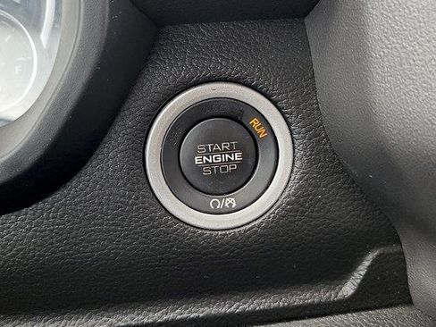 Used 2024 RAM 1500 Big Horn RWD image 31