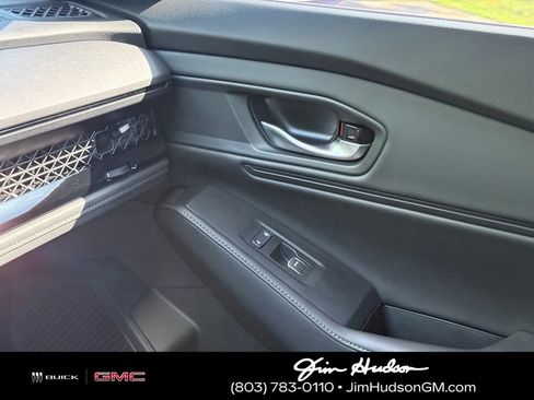 Used 2025 Honda Accord Sport image 36
